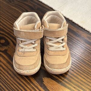 Stride Rite Tan Sneakers with Suede and Leather